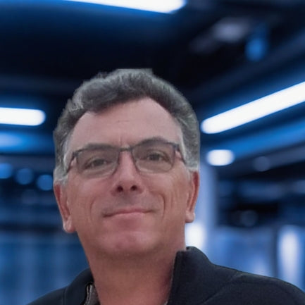 Laurent , dirigeant et fondateur d'ELENCO
