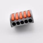 Connecteurs PCT-215 5 pôles, conçus pour un câblage rapide et sécurisé, vue de devant