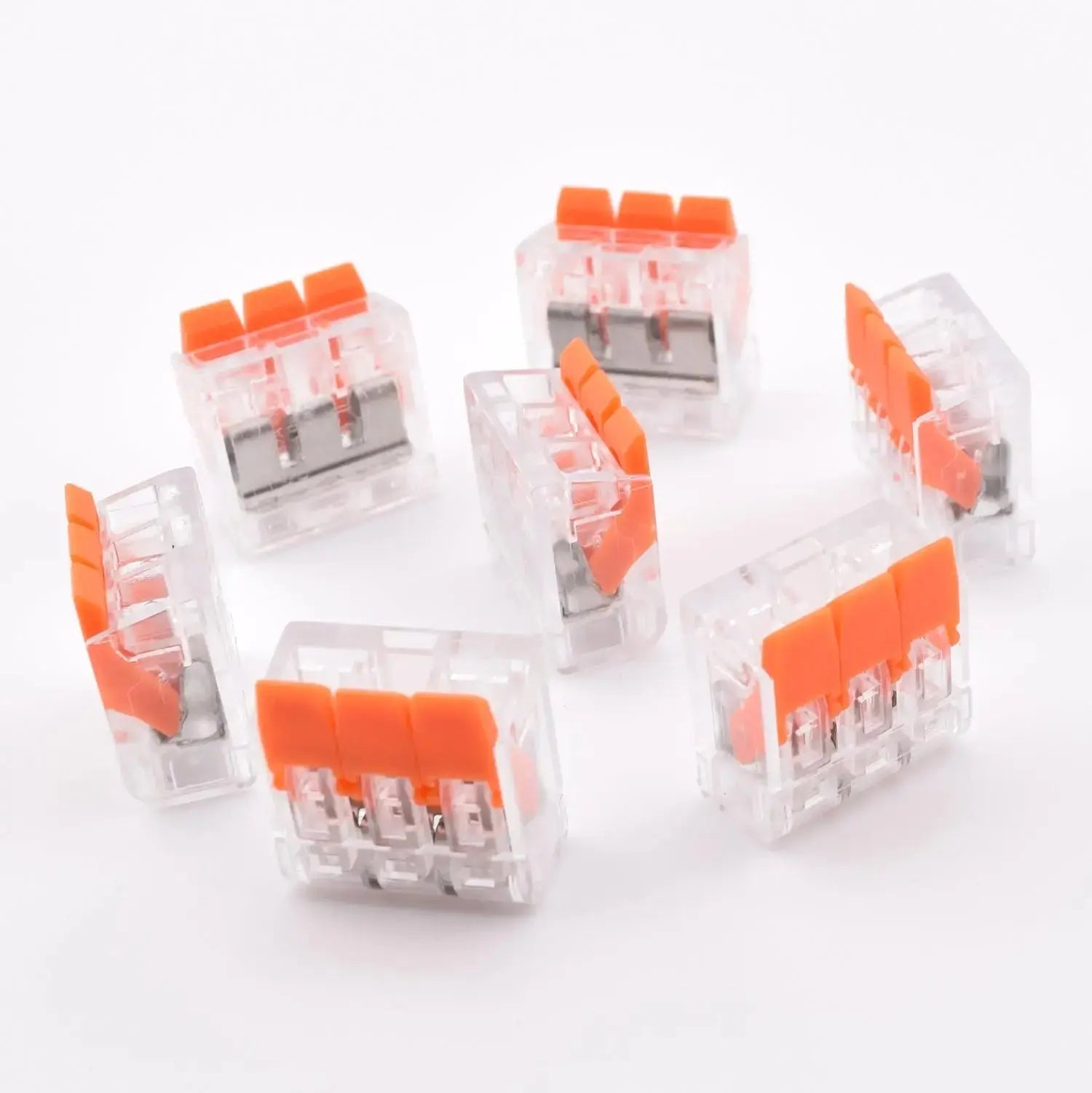 Borne PCT-413 vue sous différants angles, alternative à Wago 221-413